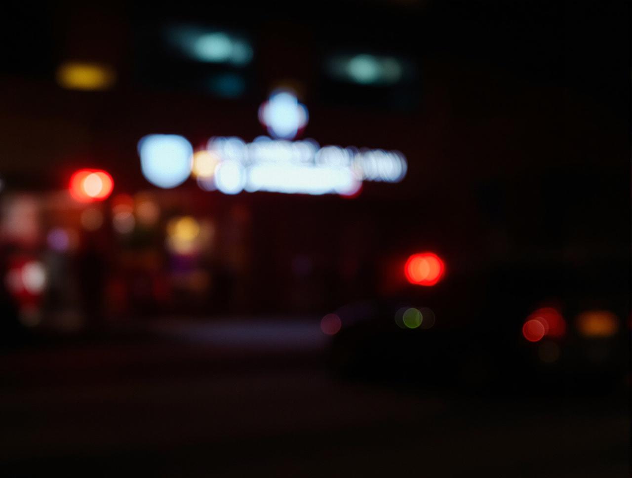 看料网站 - 深夜突发！某知名女星被曝深夜前往医院，经纪人回应引争议